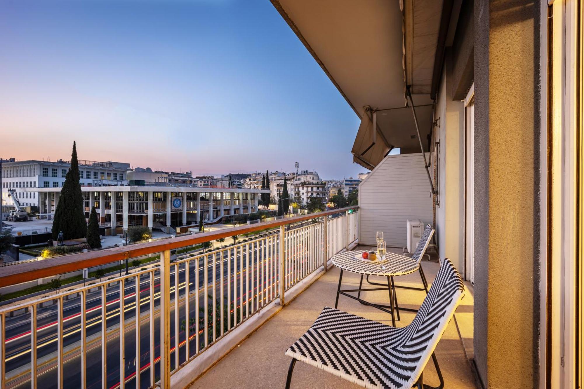 Royal Embassy Apartment เอเธนส์ ภายนอก รูปภาพ