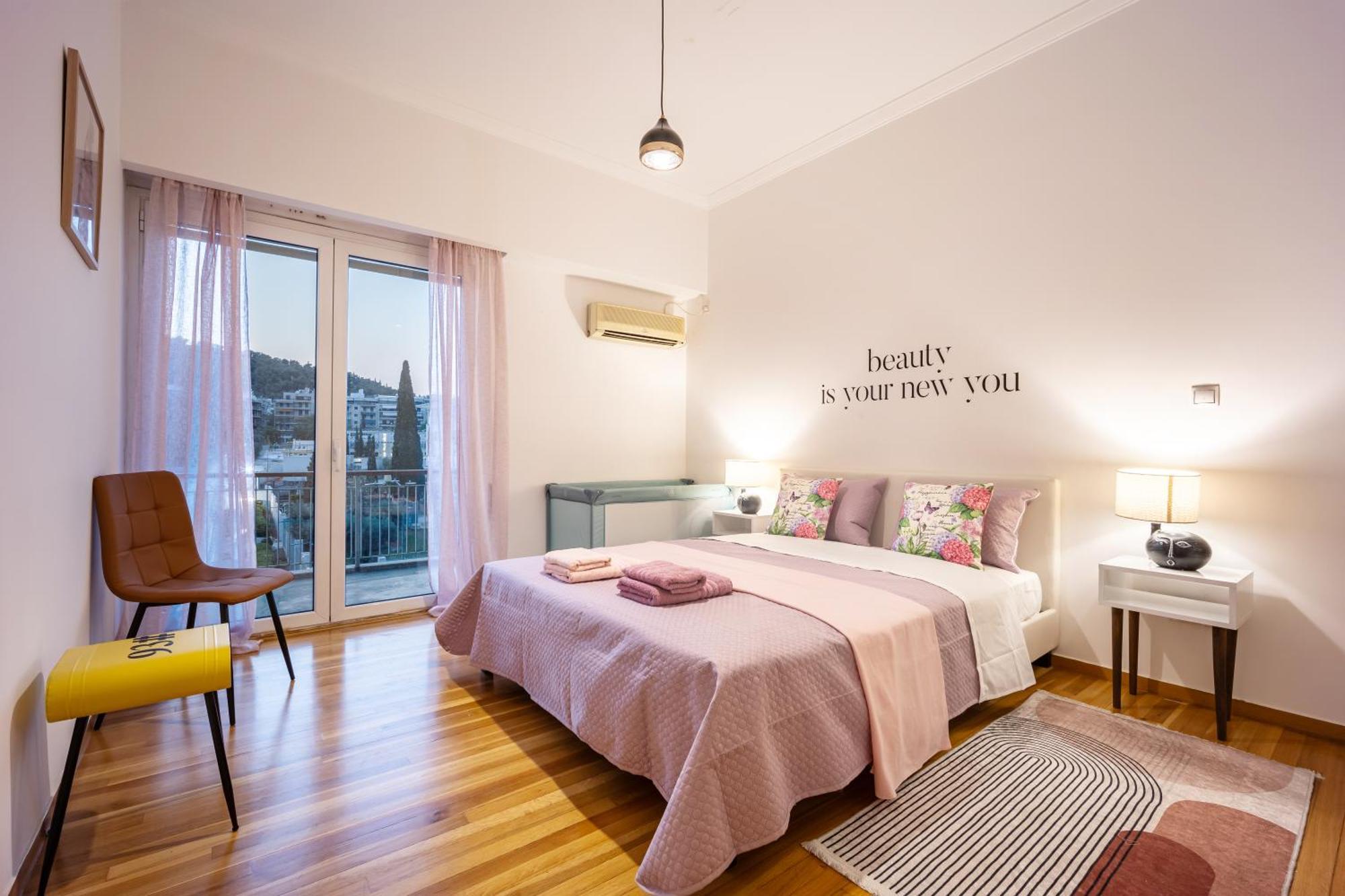 Royal Embassy Apartment เอเธนส์ ภายนอก รูปภาพ
