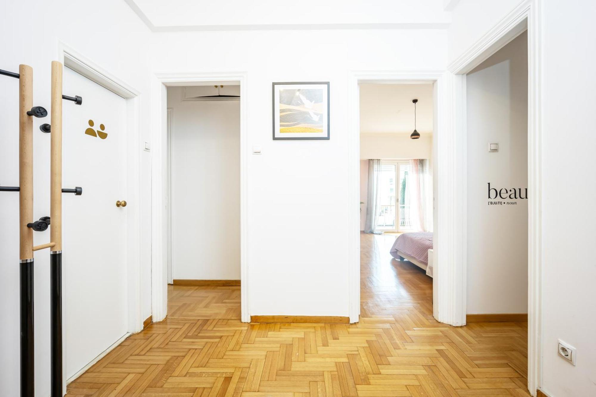 Royal Embassy Apartment เอเธนส์ ภายนอก รูปภาพ