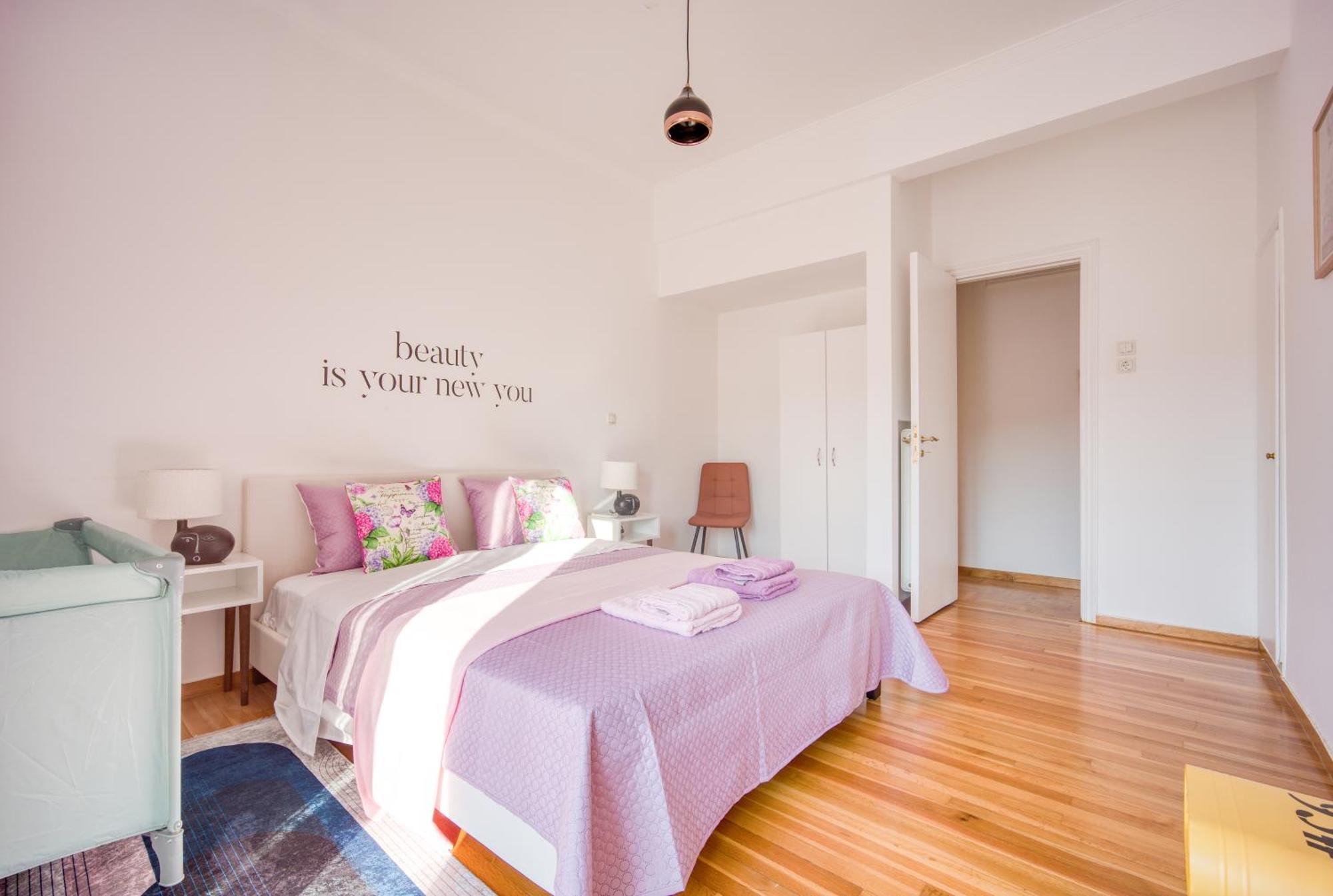Royal Embassy Apartment เอเธนส์ ภายนอก รูปภาพ